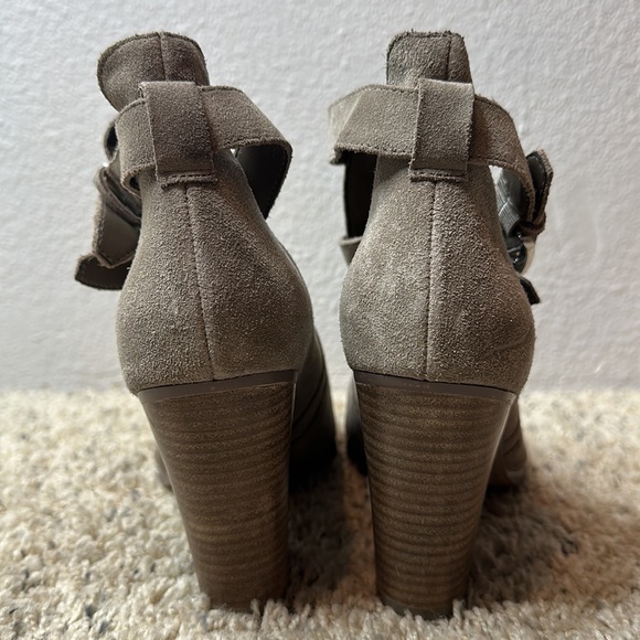 Michael Kors Walden Light Mushroom Suede/Leather Booties sz 9M - Picture 5 of 13